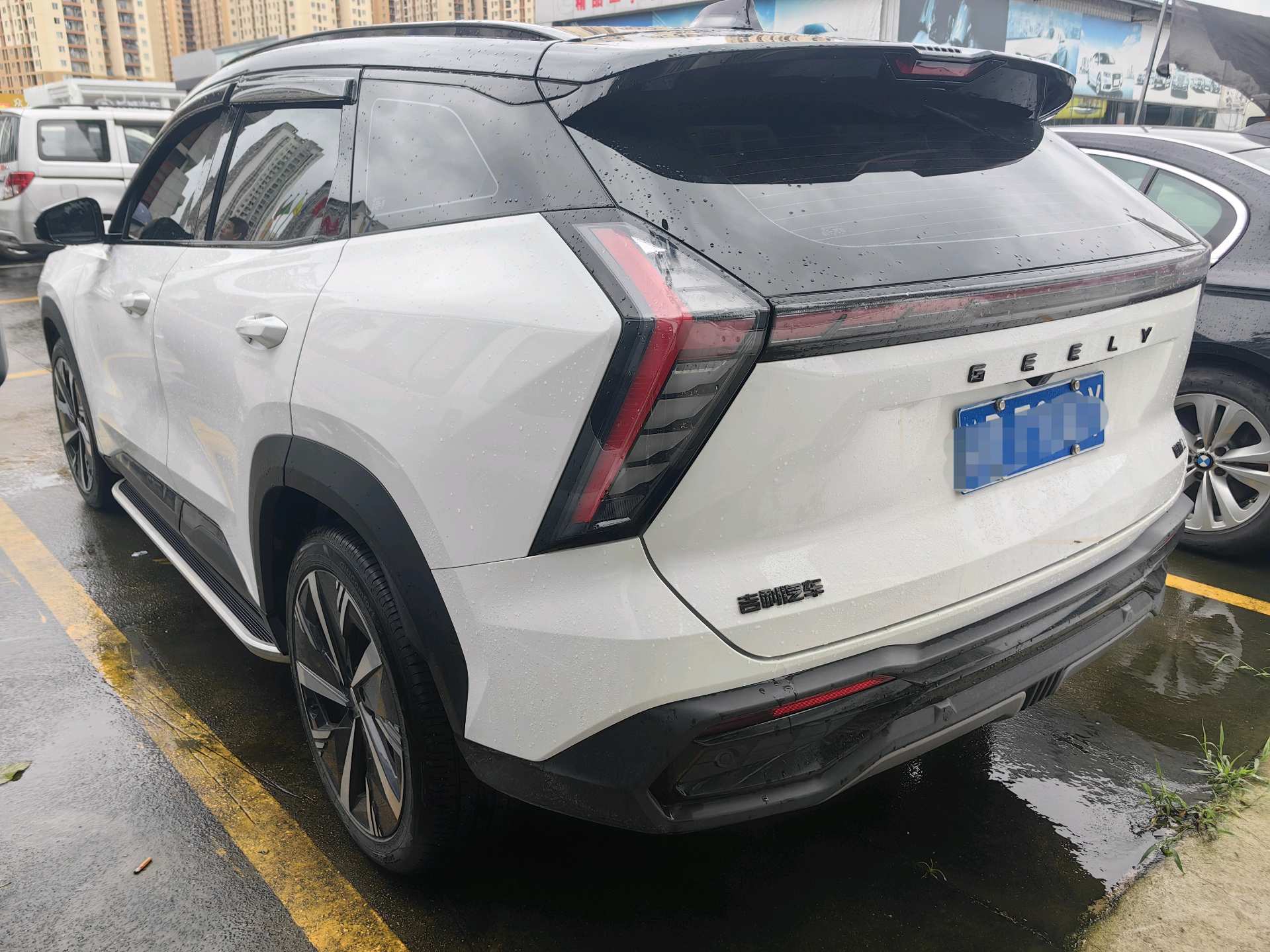GEELY Boyue L 2023 car image #2