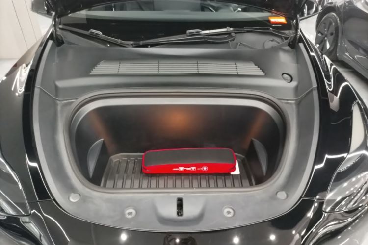 Tesla Model Y 2022 imagem de carro #20