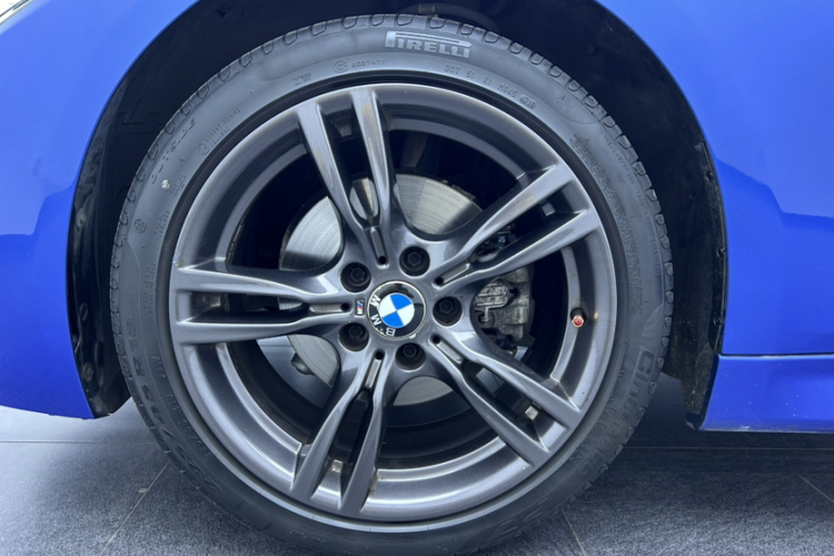 BMW 3 Series 2019 #8 BMW 3 Series 2019 car image #8
