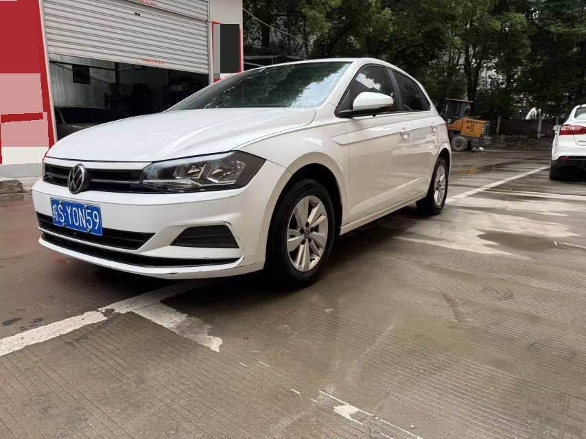 Volkswagen Polo 2022 car image 
