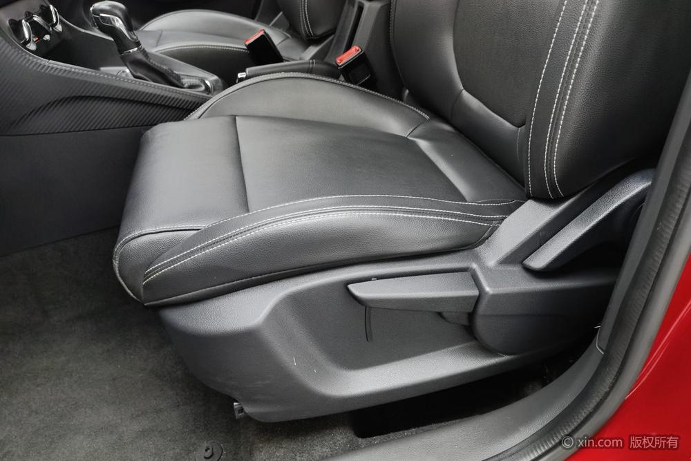 MG ZS 2017 car image #11