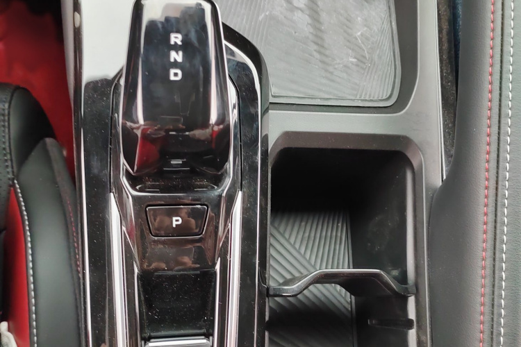 GEELY Coolray 2023 صورة سيارة #12