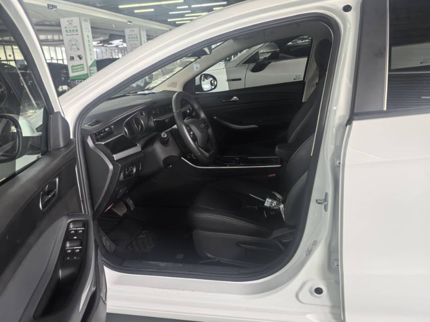 Chery Arrizo 5 2023 car image #5