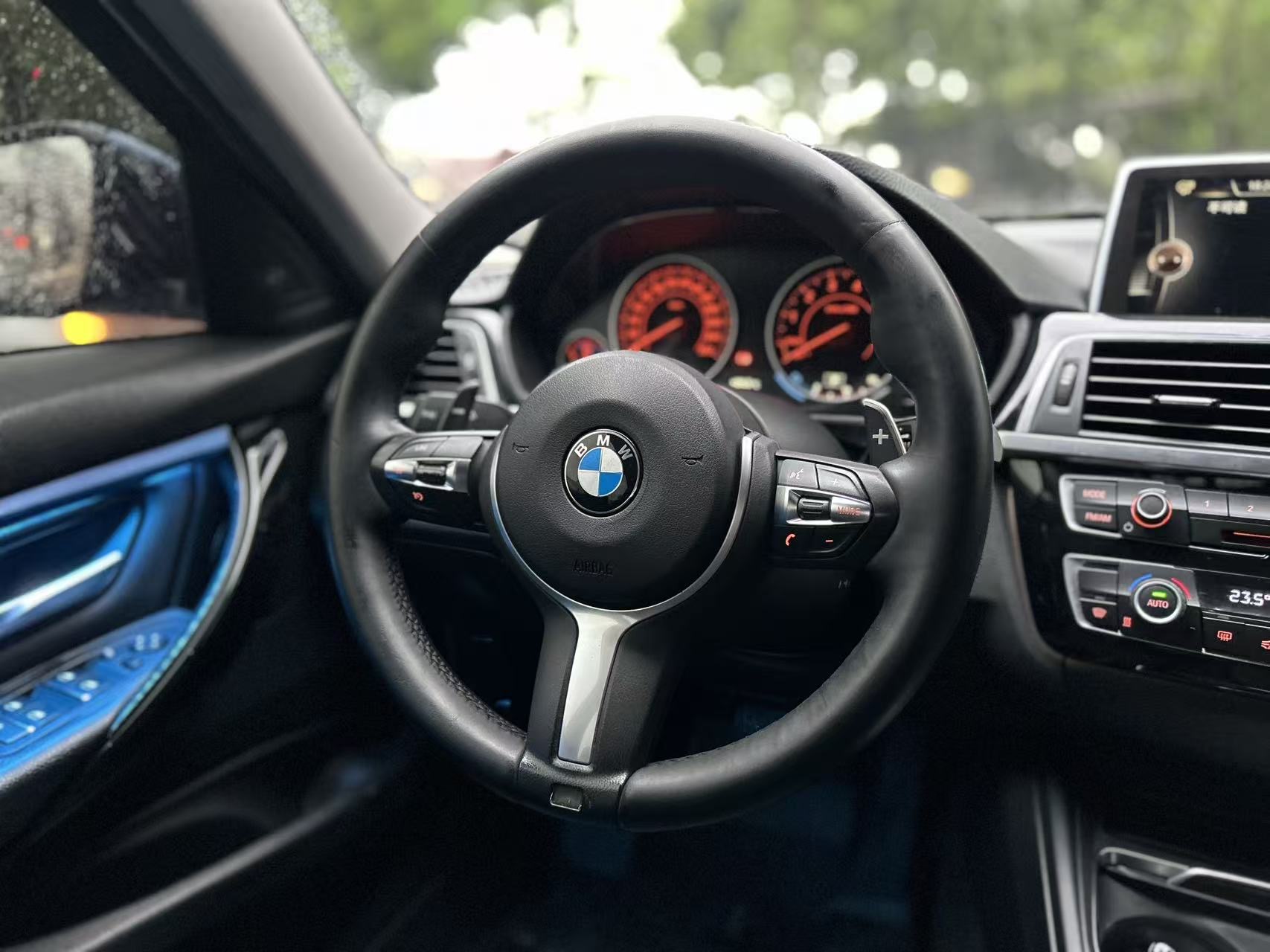 BMW 3 Series 2017 #9 BMW 3 Series 2017 car image #9