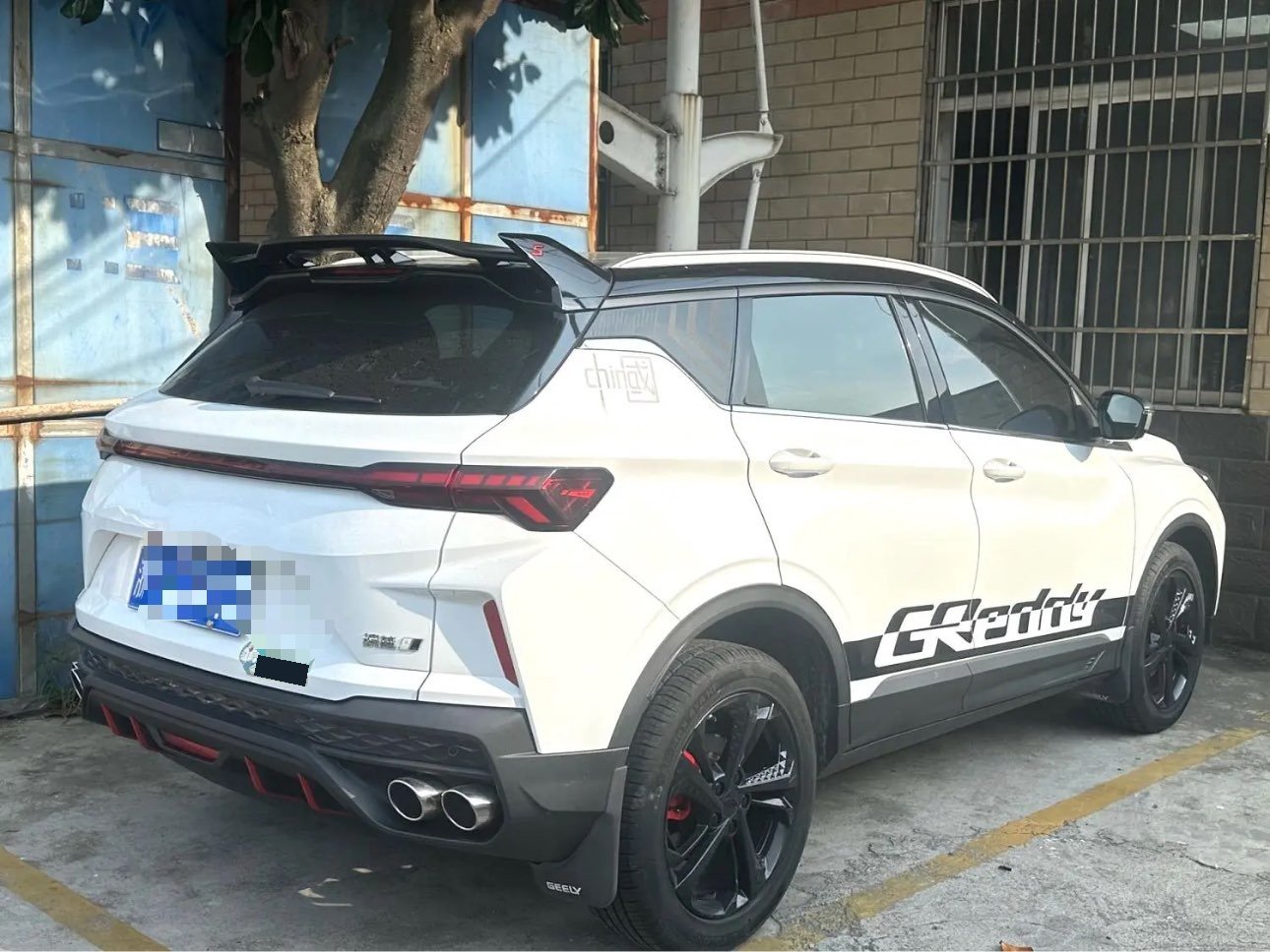 GEELY Coolray 2022 #4 GEELY Coolray 2022 изображение автомобиля #4