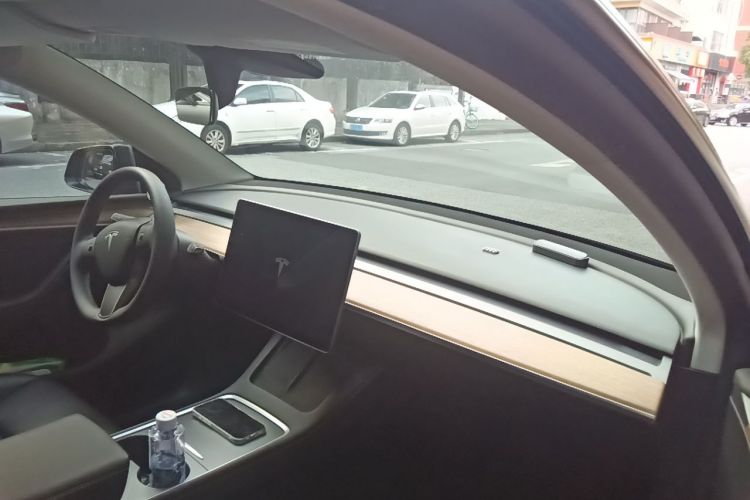 Tesla Model Y 2021 #21 Tesla Model Y 2021 immagine di auto #21
