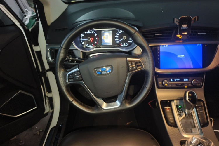 GEELY Emgrand GS 2018 #11 GEELY Emgrand GS 2018 car image #11