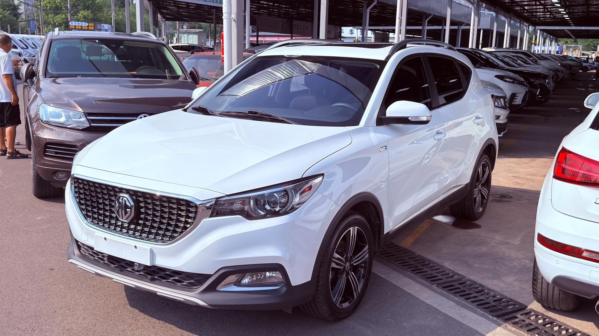 MG ZS 2018 car image 