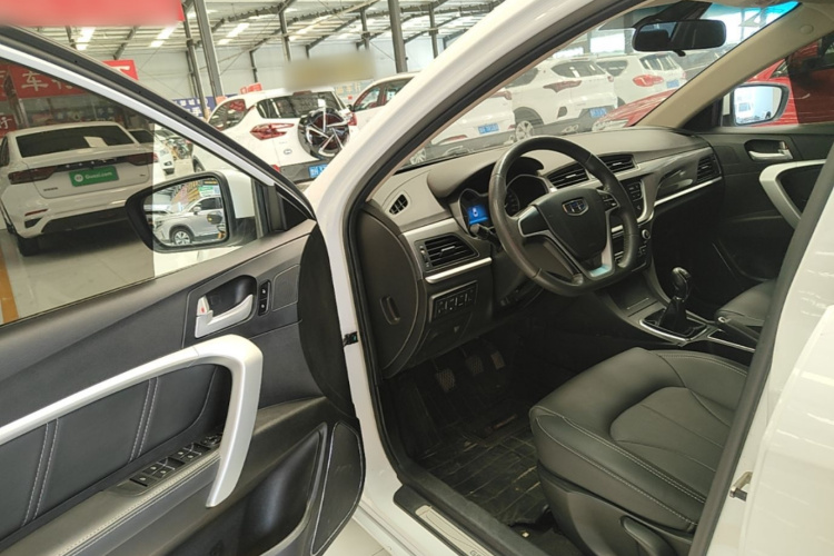 GEELY Emgrand 2018 #12 GEELY Emgrand 2018 car image #12