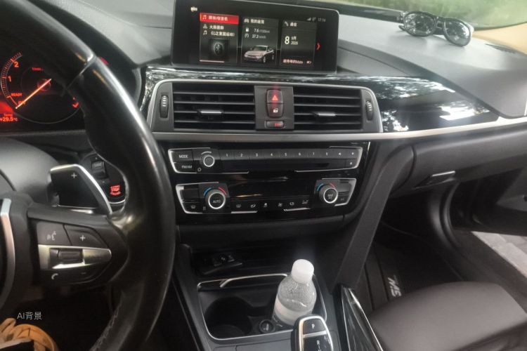 BMW 3 Series 2018 car image #15