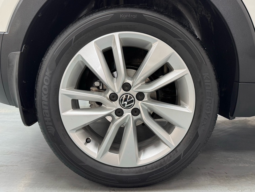 Volkswagen T-Cross 2022 car image #19