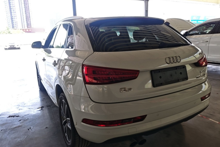 Audi Q3 2018 #5 Audi Q3 2018 car image #5