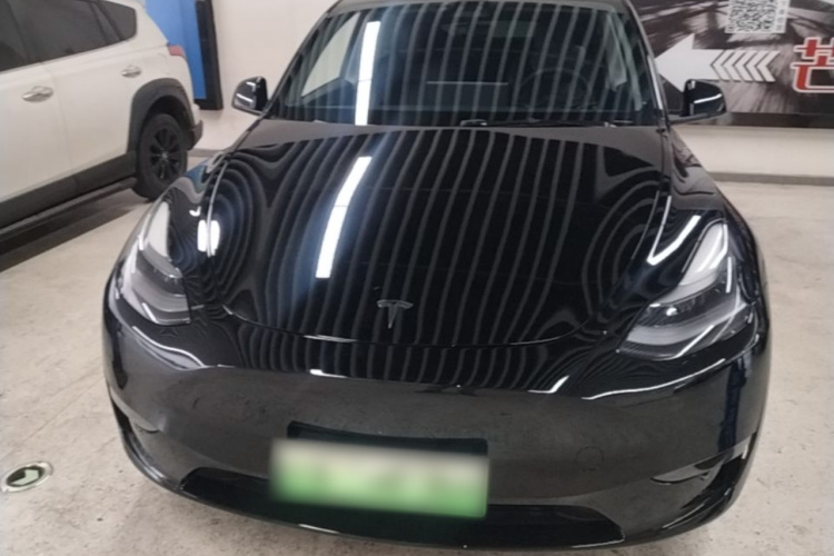 Tesla Model Y 2021 car image #3