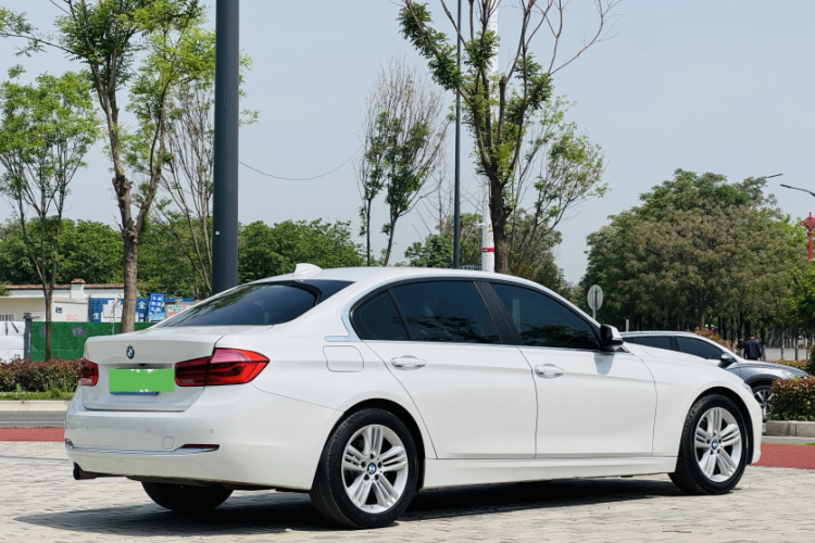 BMW 3 Series 2016 car image #6