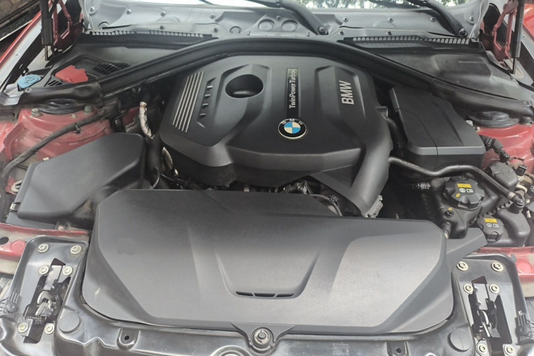 BMW 3 Series 2019 #22 BMW 3 Series 2019 car image #22