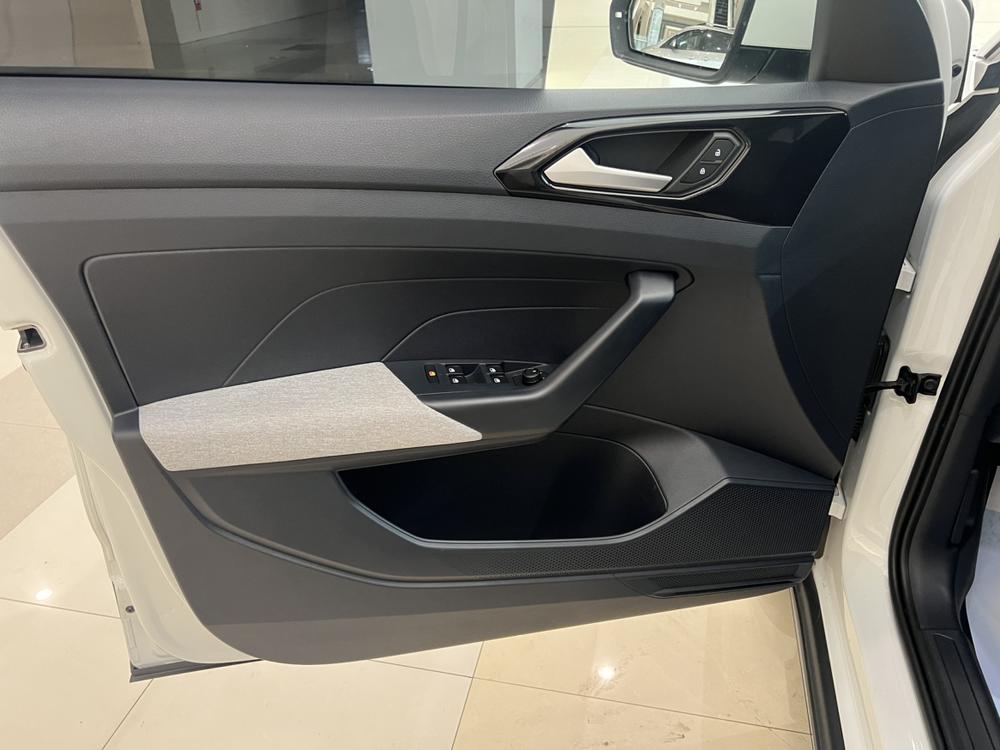 Volkswagen Tharu 2025 car image #11