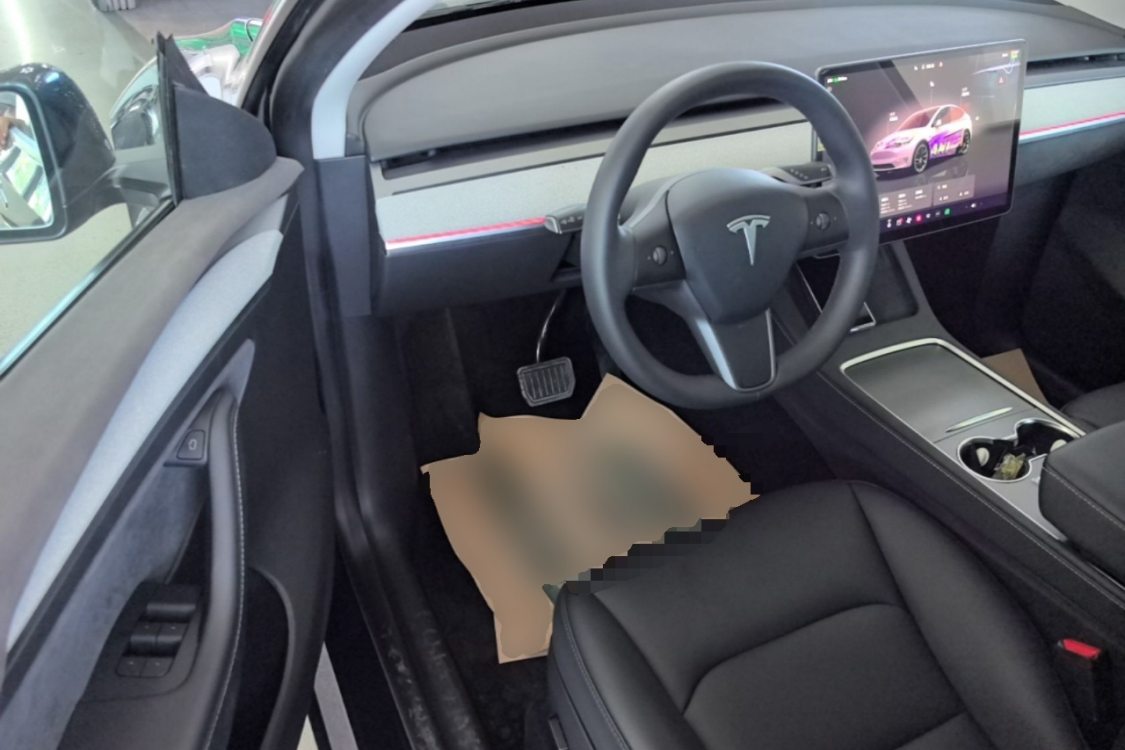 Tesla Model Y 2024 #17 Tesla Model Y 2024 car image #17