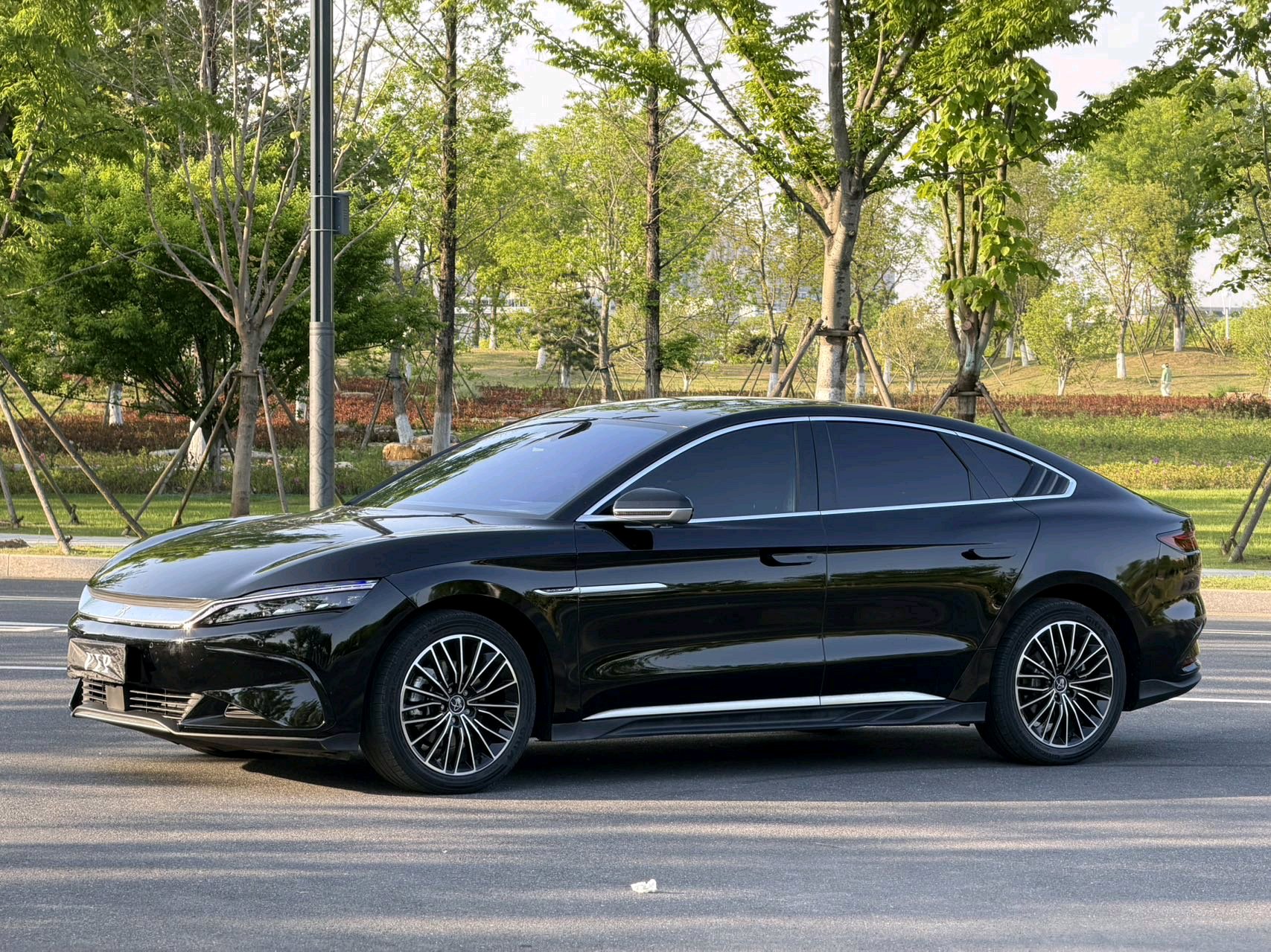 BYD Han 2024 汽车图片 