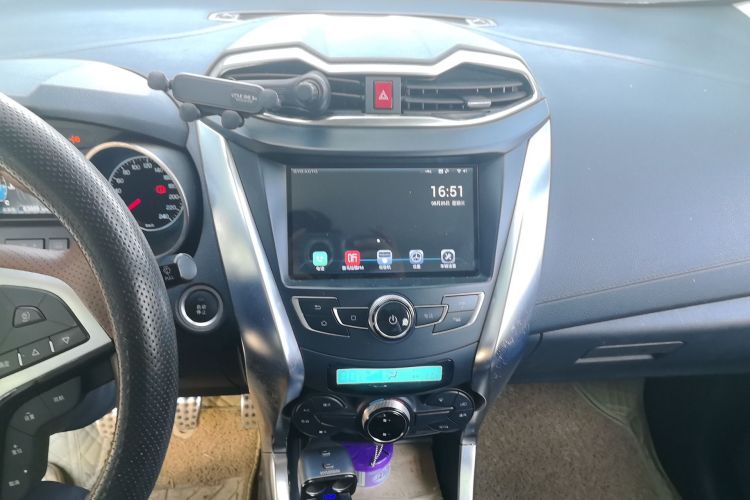 BYD Yuan 2016 car image #13