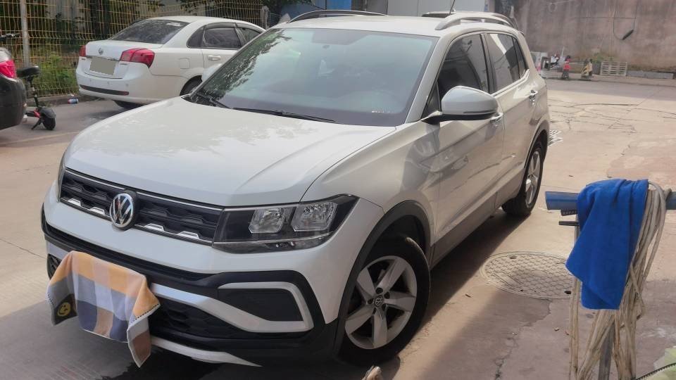 Volkswagen T-Cross 2021 Volkswagen T-Cross 2021 car image