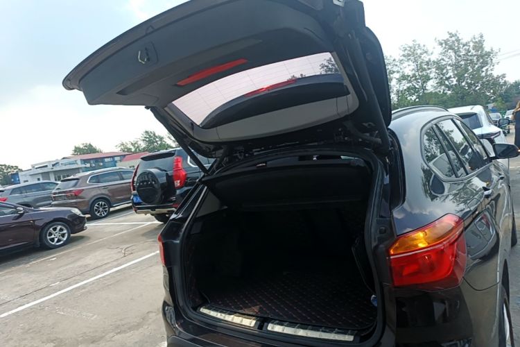 BMW X1 2017 #21 BMW X1 2017 car image #21