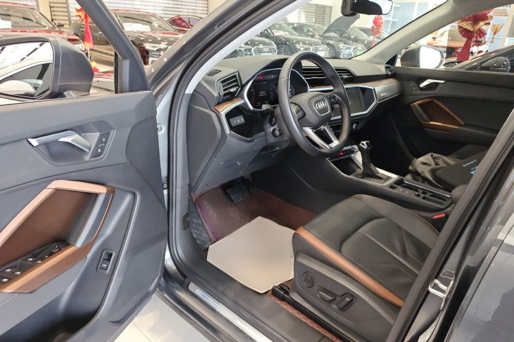 Audi Q3 2023 image de voiture #16