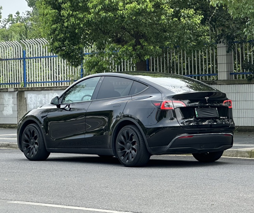 Tesla Model Y 2021 #8 Tesla Model Y 2021 car image #8