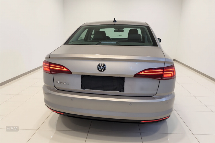 Volkswagen Bora 2021 car image #6