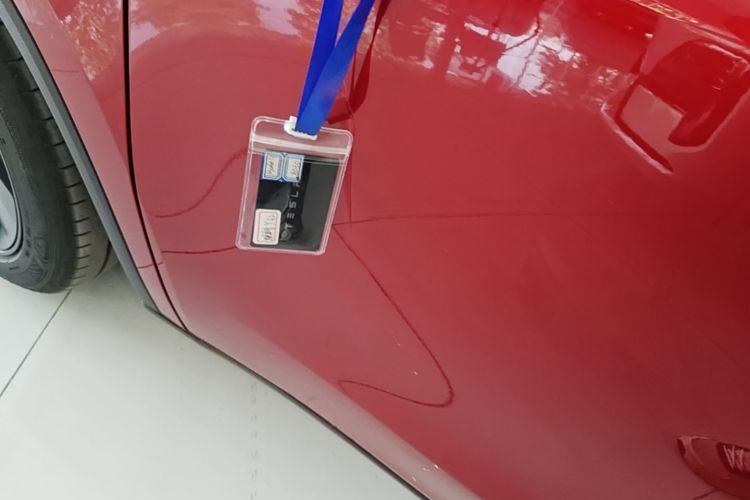 Tesla Model Y 2025 #14 Tesla Model Y 2025 car image #14