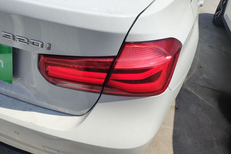 BMW 3 Series 2016 صورة سيارة #8