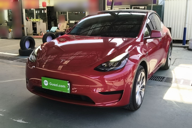 Tesla Model Y 2023 #2 Tesla Model Y 2023 car image #2