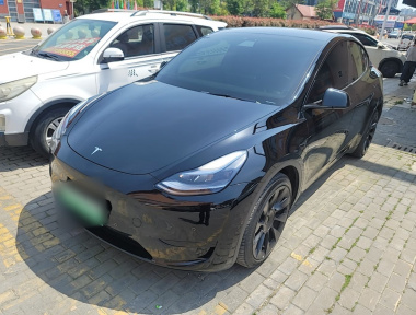 Tesla Model Y 2023 Tesla Model Y 2023 car image