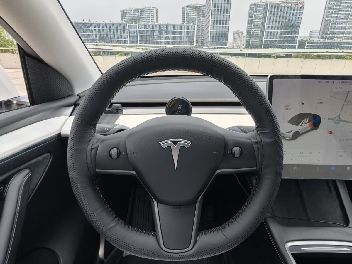 Tesla Model Y 2021 #9 Tesla Model Y 2021 car image #9