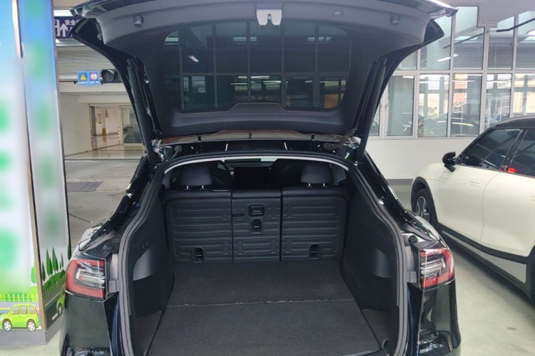 Tesla Model Y 2021 #19 Tesla Model Y 2021 car image #19
