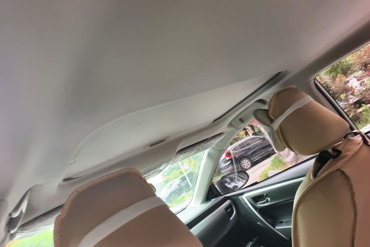 Toyota Corolla 2017 immagine di auto #16