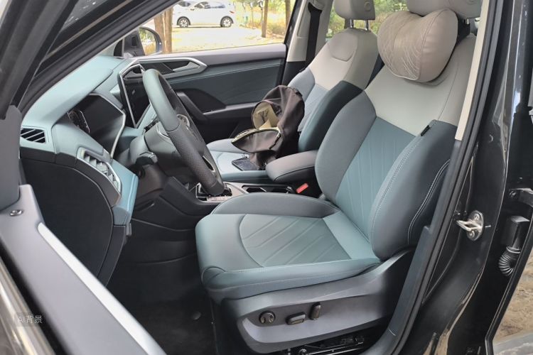 Volkswagen Tharu 2024 صورة سيارة #17