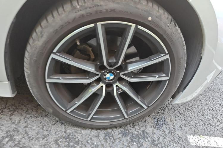 BMW 3 Series 2021 #9 BMW 3 Series 2021 car image #9