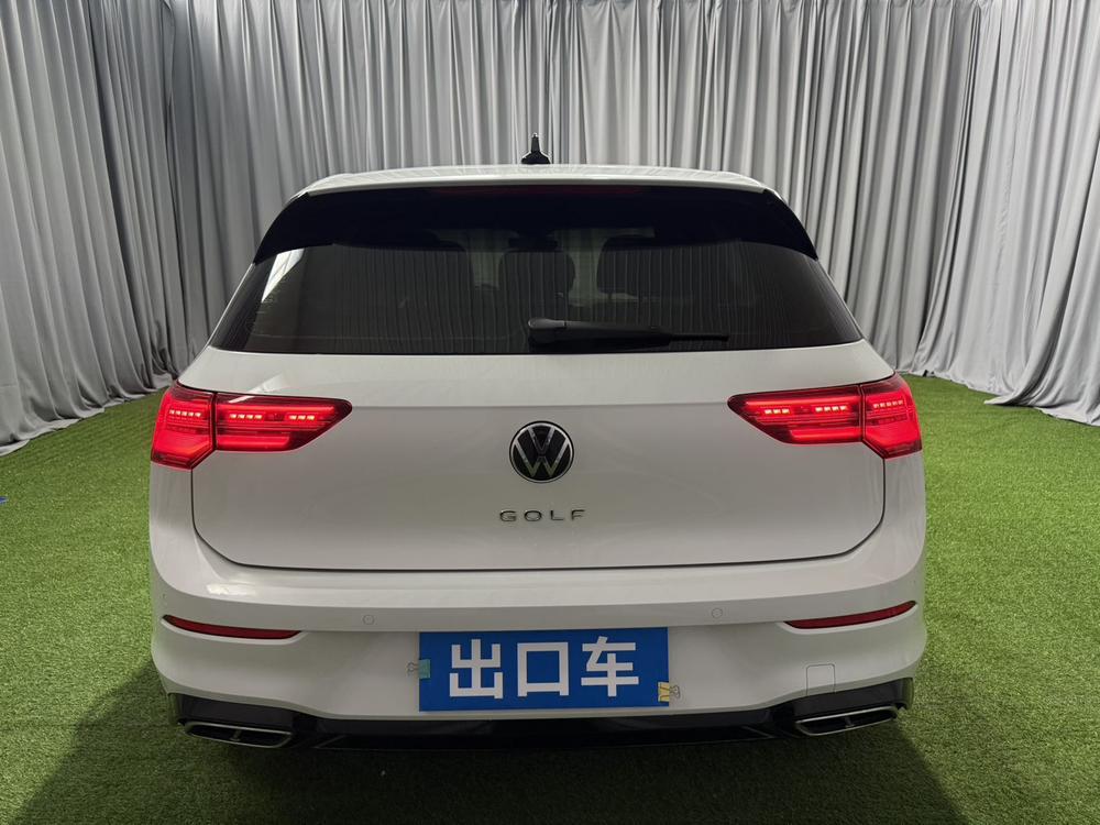Volkswagen Golf 2022 car image #5