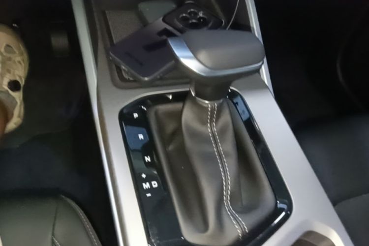 GEELY Emgrand 2025 car image #14
