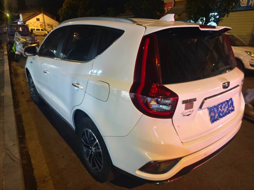 GEELY Vision X6 2018 صورة سيارة #4