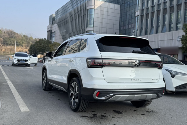 Volkswagen Tharu 2023 immagine di auto #6