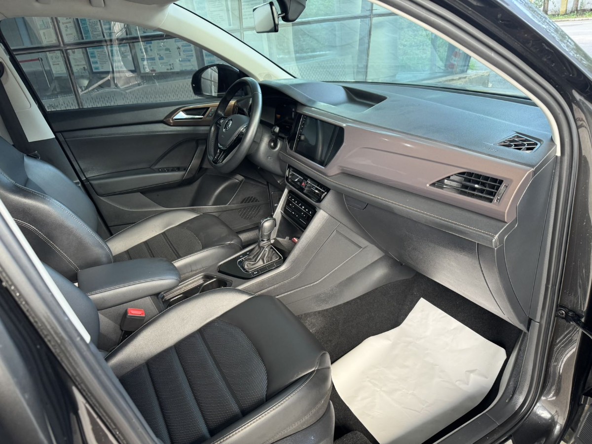 Volkswagen Tharu 2022 car image #11