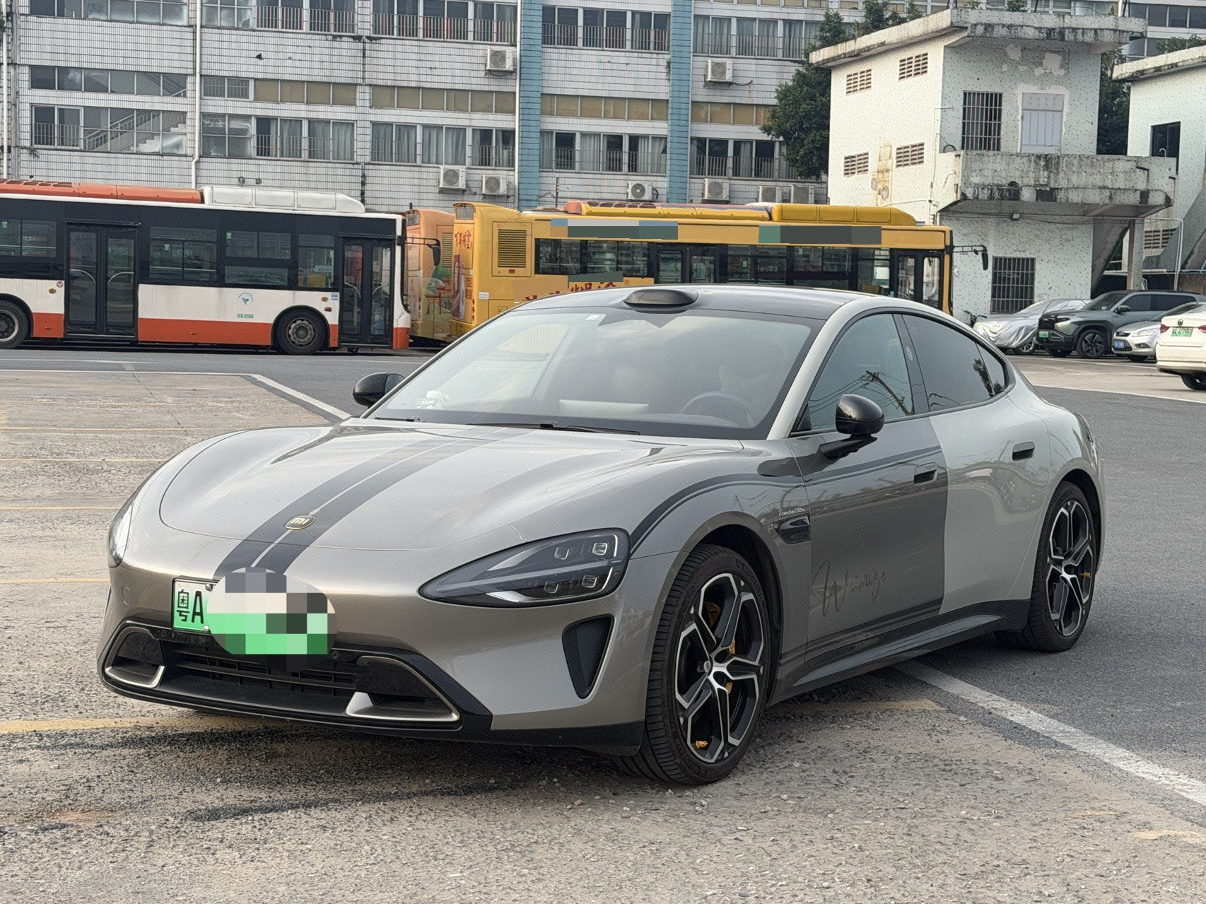 MI SU7 2025 car image 