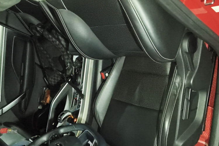 GEELY Coolray 2020 immagine di auto #17