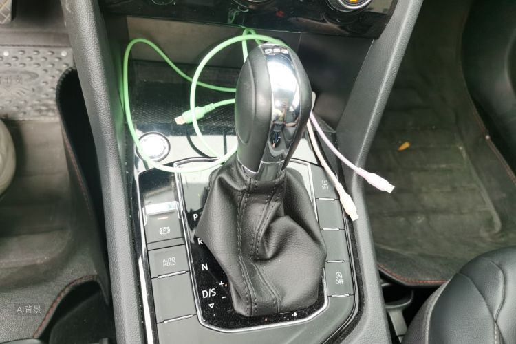 Volkswagen Tharu 2020 car image #16