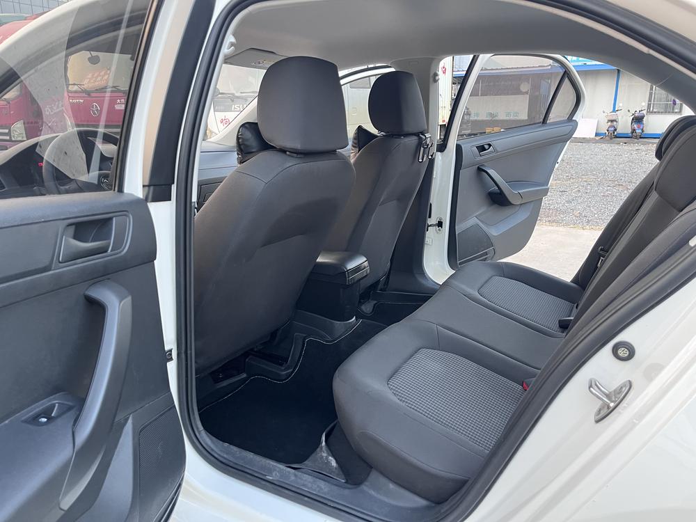 Volkswagen Santana 2022 car image #15