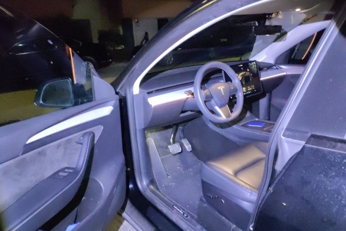 Tesla Model Y 2023 #23 Tesla Model Y 2023 car image #23