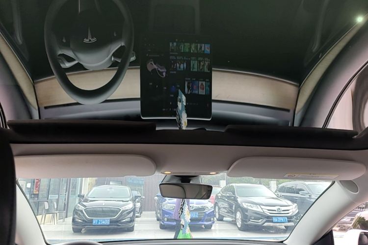 Tesla Model 3 2021 #20 Tesla Model 3 2021 car image #20