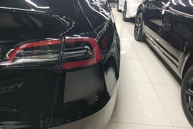Tesla Model Y 2022 car image #8