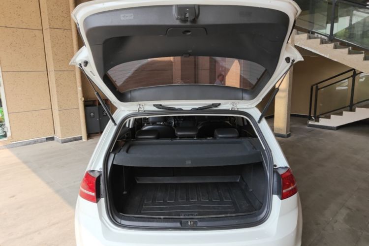 Volkswagen Golf 2016 car image #19